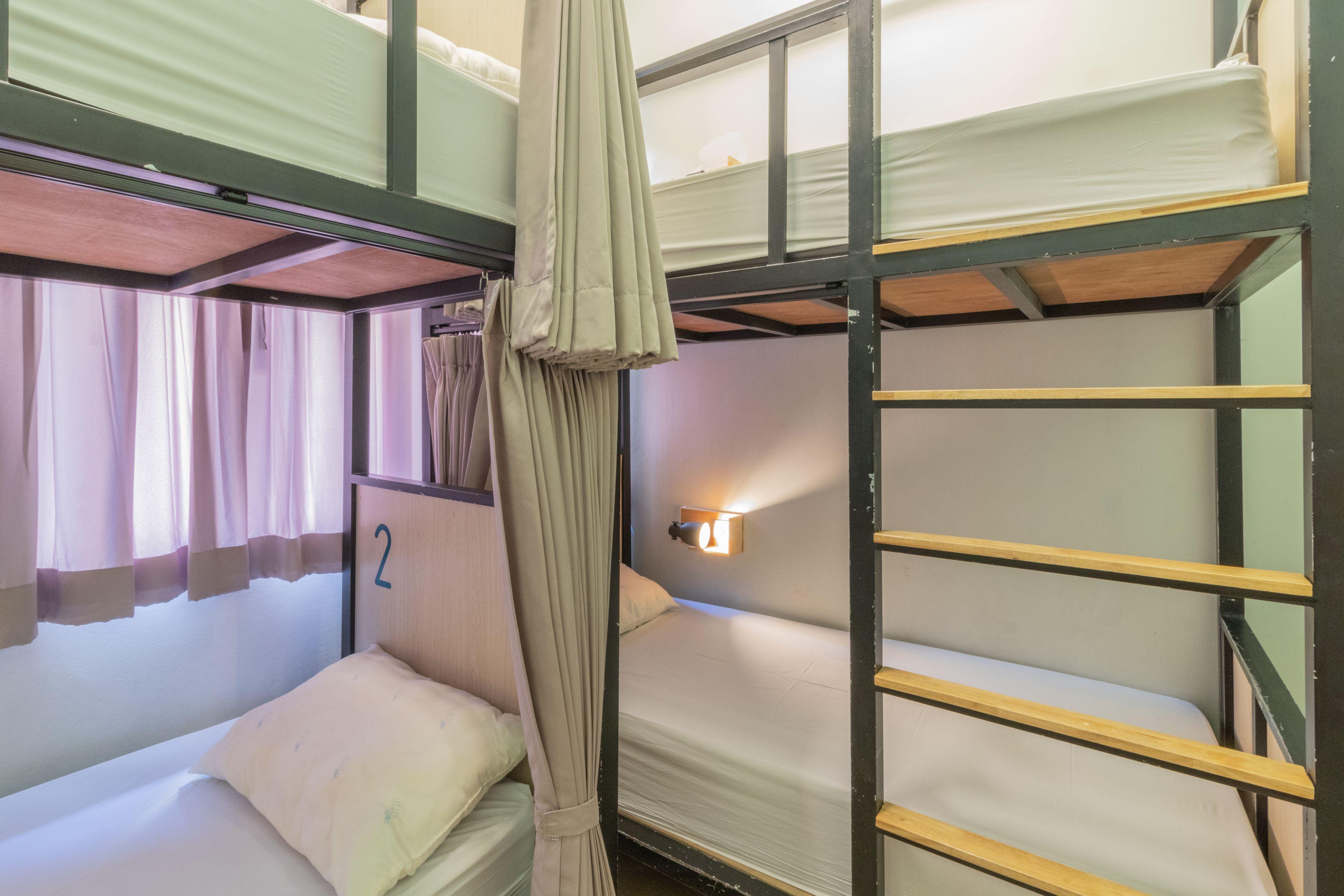 Bunny Burrow Hostel Bangkok Exterior photo