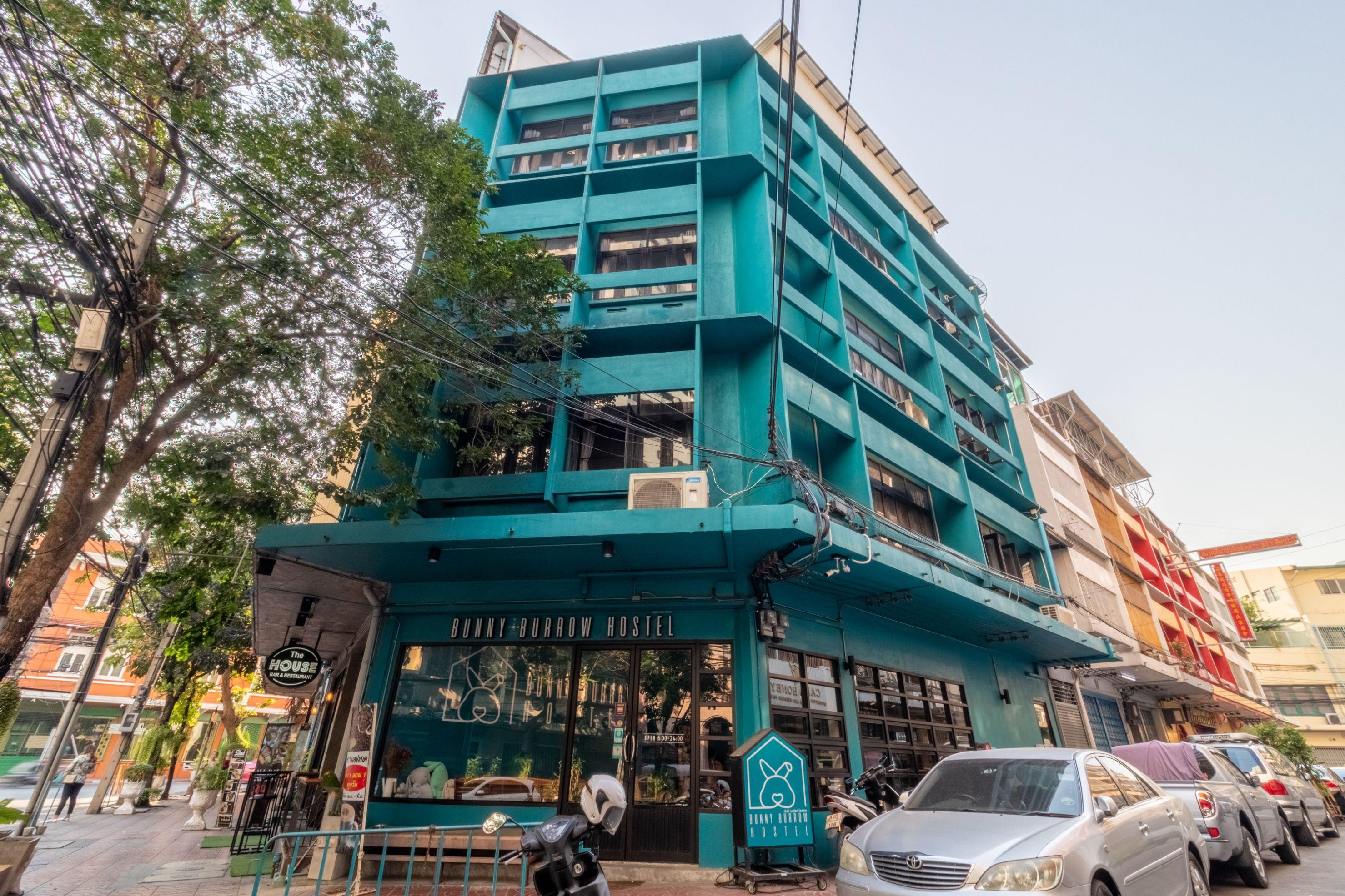 Bunny Burrow Hostel Bangkok Exterior photo