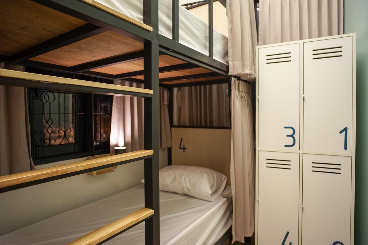 Bunny Burrow Hostel Bangkok Exterior photo
