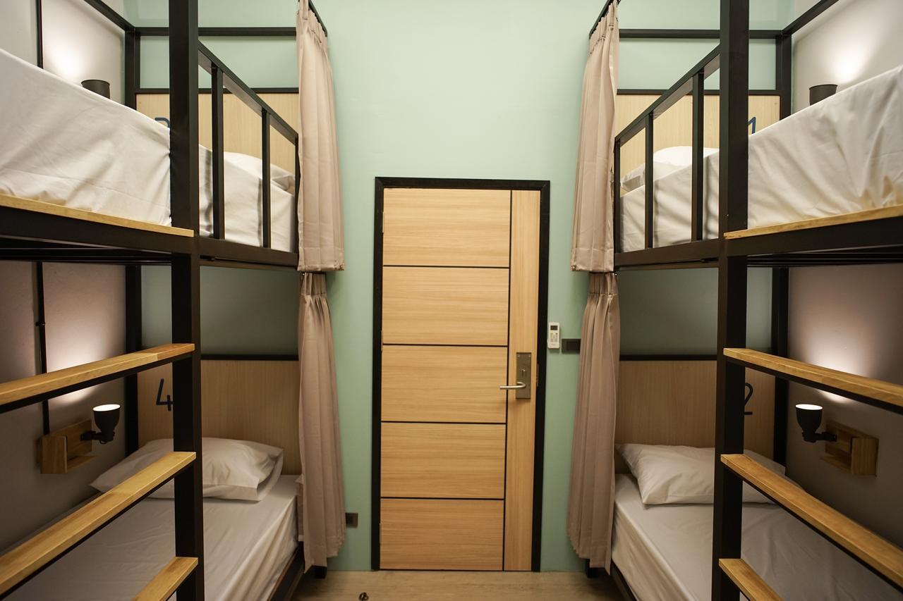 Bunny Burrow Hostel Bangkok Exterior photo